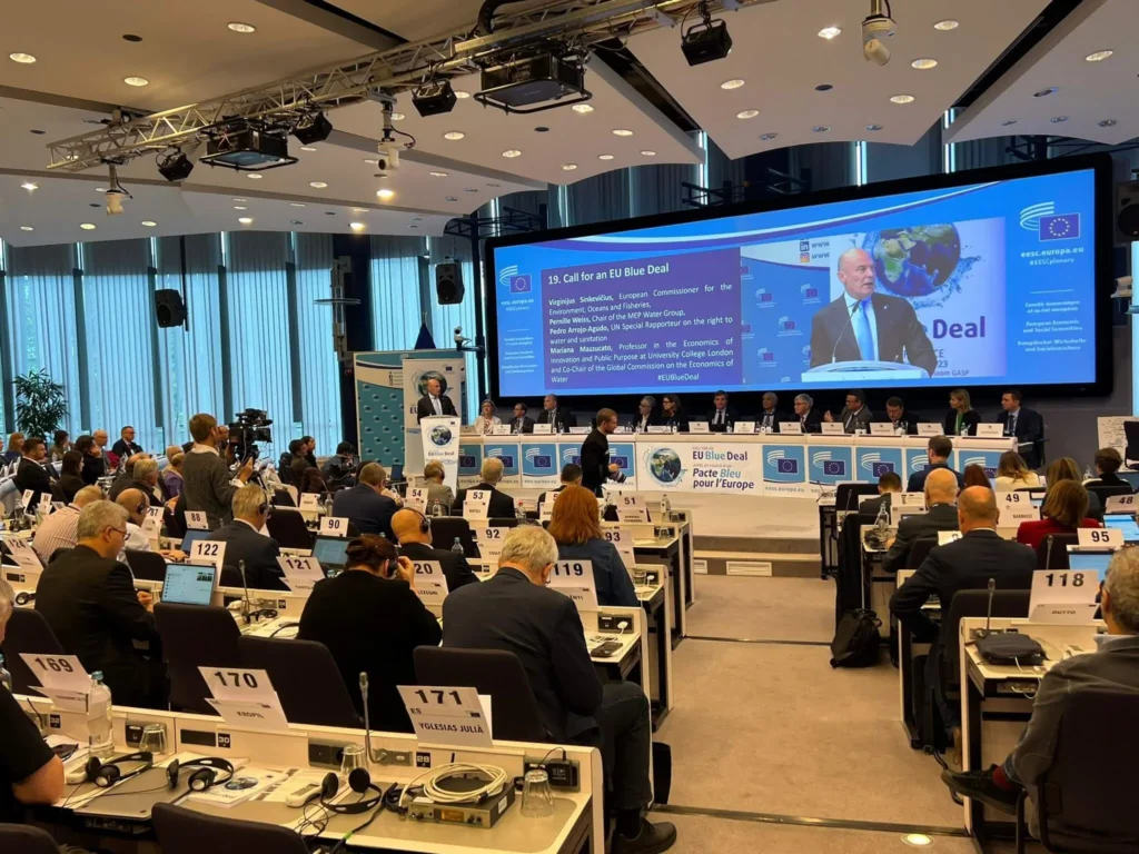 Niebieski Ład - złożenia i strategia UE Blue Deal