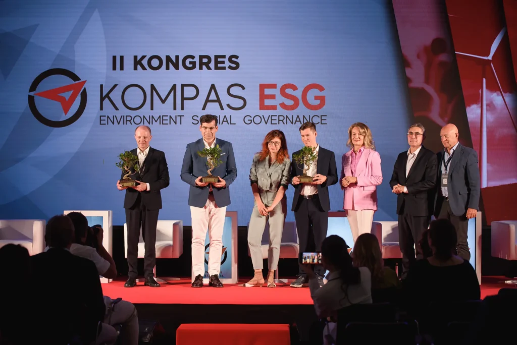 laureaci kompas esg